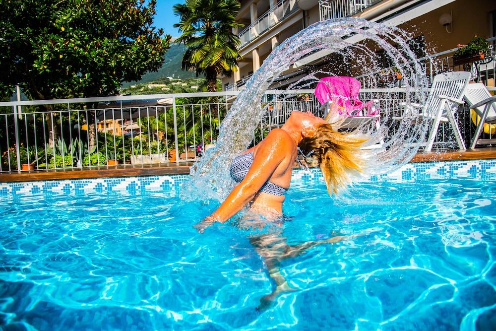 Hotel Casa Serena Malcesine Ngoại thất bức ảnh