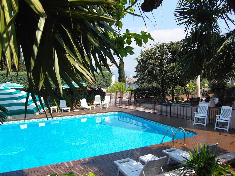 Hotel Casa Serena Malcesine Ngoại thất bức ảnh