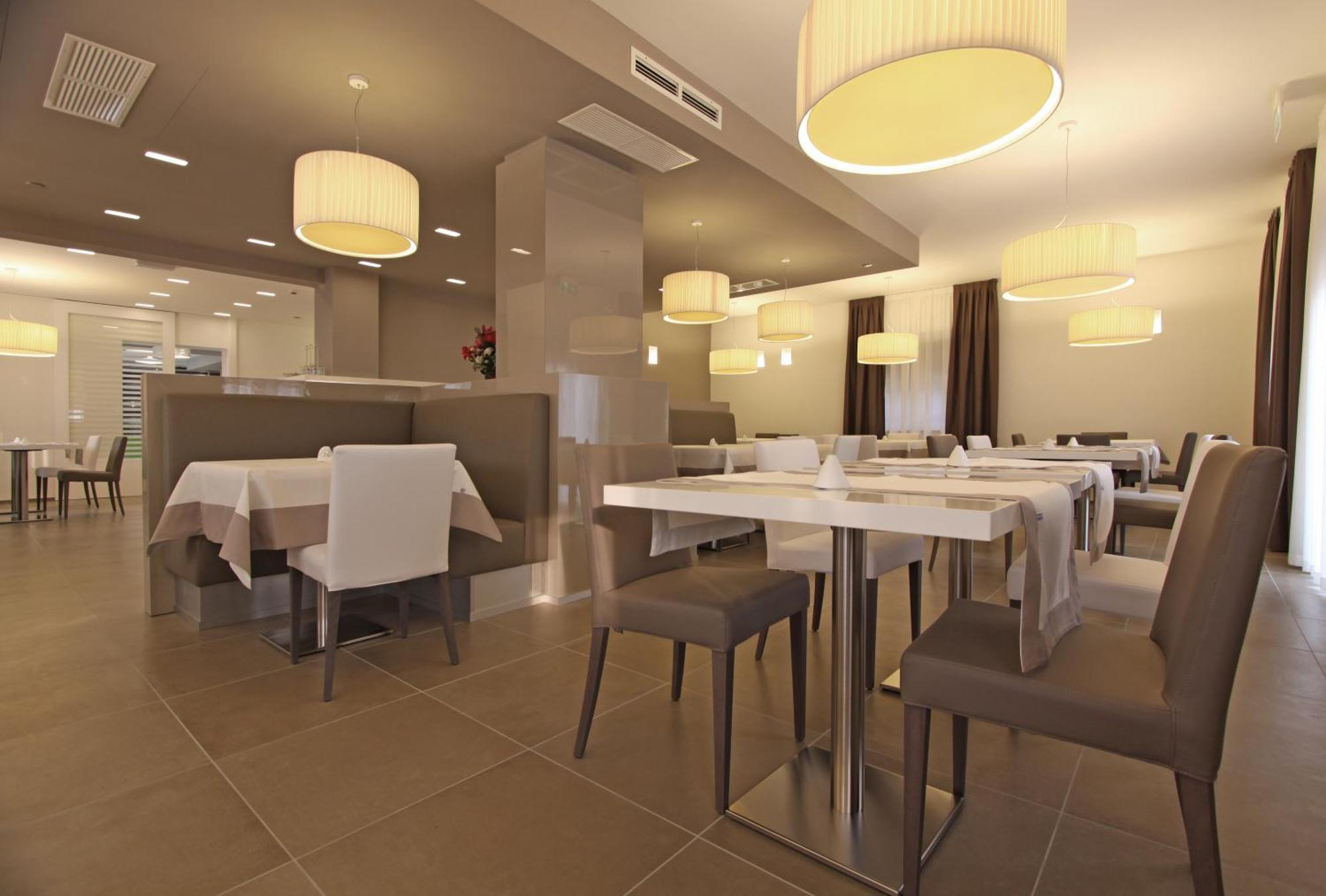 Hotel Casa Serena Malcesine Ngoại thất bức ảnh
