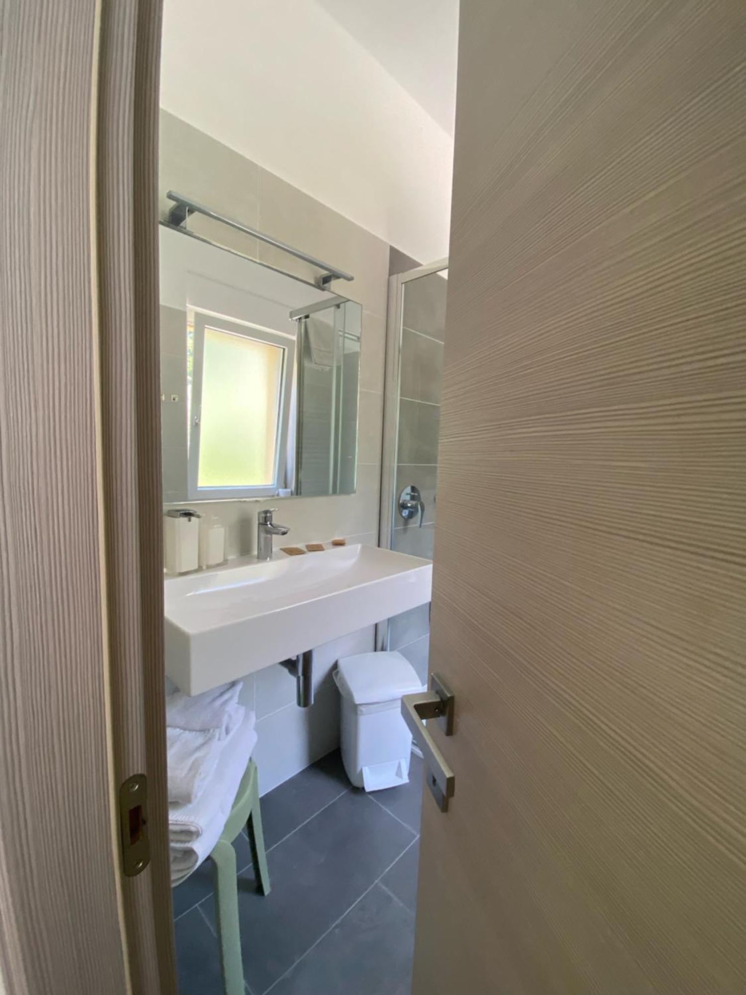 Hotel Casa Serena Malcesine Ngoại thất bức ảnh