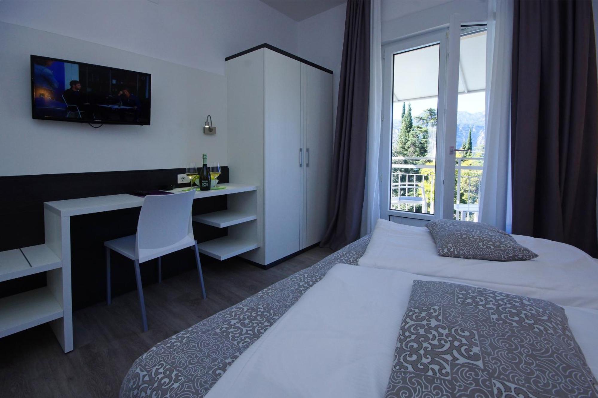 Hotel Casa Serena Malcesine Ngoại thất bức ảnh
